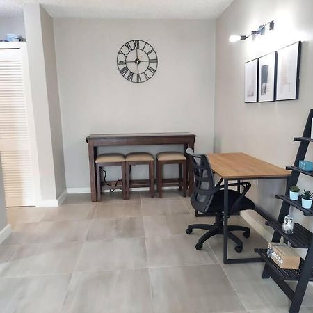 קינגסטון Modern Apartment At The Worthington מראה חיצוני תמונה