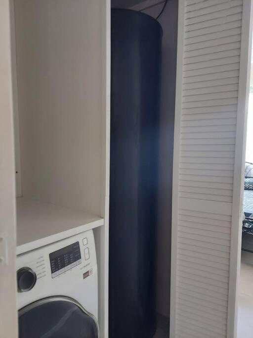 קינגסטון Modern Apartment At The Worthington מראה חיצוני תמונה
